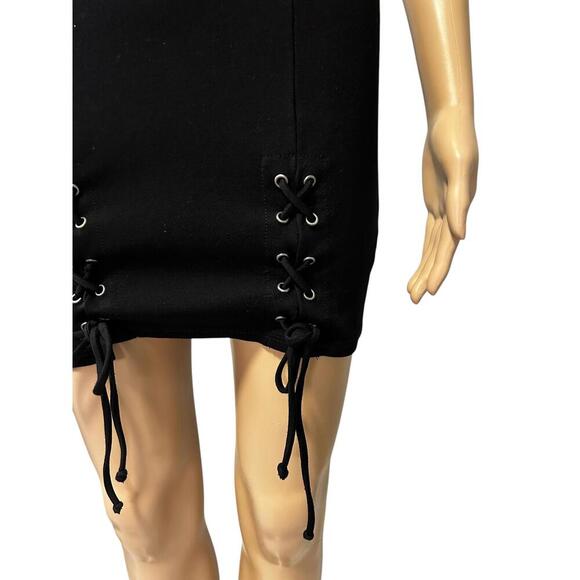 Chic Black PVC Two-Piece Set with Lacing Details - Picture 2 of 7